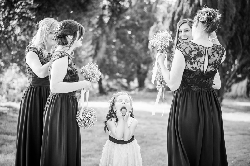 049_bridal_party14_bw