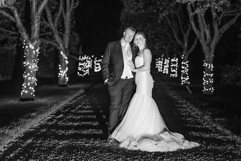 099_driveway_night2_bw